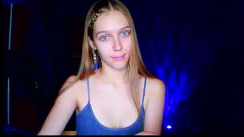 Blonde and Brunette or Ashley and Ellis online show from November 28, 4:04 am