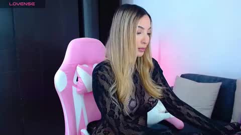 Grecia online show from February 4, 9:40 pm