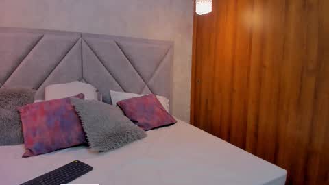 Manu  online show from February 4, 5:27 pm