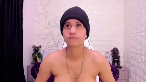 im_milan_rs online show from February 12, 10:35 am