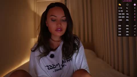 Milla online show from November 8, 9:09 pm