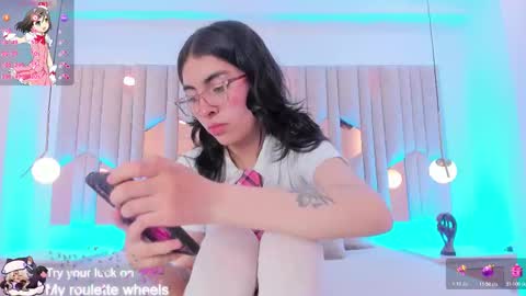 Moly  online show from February 23, 9:58 pm