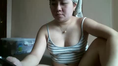 im_your_secret online show from December 17, 3:50 am