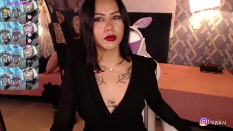 Freyja online show from February 15, 1:10 am