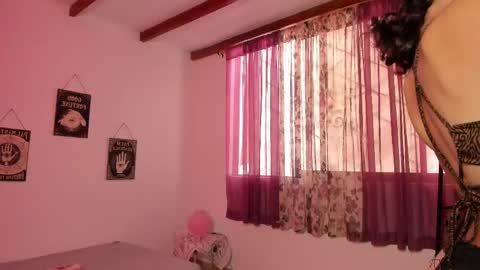 Aurora online show from February 18, 9:20 pm