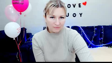 incredible_ariela online show from January 8, 10:30 am