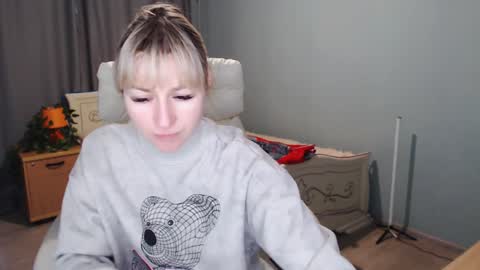 incredible_ariela online show from January 12, 11:28 am