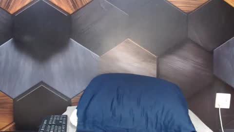 Melz online show from April 14, 6:24 am