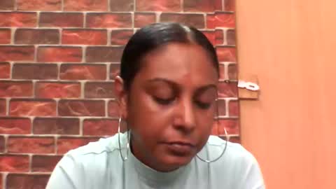 indian_spice_girl online show from April 4, 6:23 am