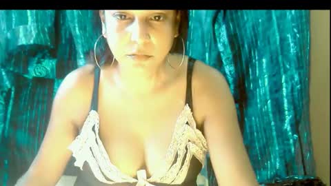 indian_spice_girl online show from February 25, 6:56 am