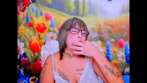 indianroxy27 online show from March 12, 7:16 pm