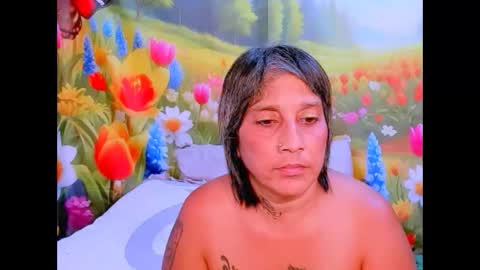 indianroxy27 online show from January 9, 1:43 am