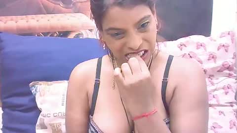 Snapshot of indiansexyass4u2luv chatting on February 23, 3:01 pm indiansexyass4u2luv online show from February 23, 3:01 pm