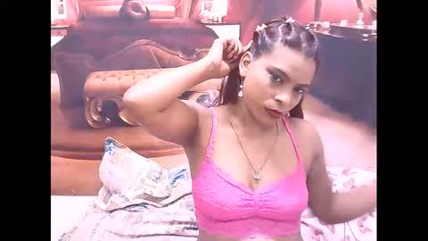Snapshot of indiansexyass4u2luv chatting on January 10, 4:41 pm indiansexyass4u2luv online show from January 10, 4:41 pm