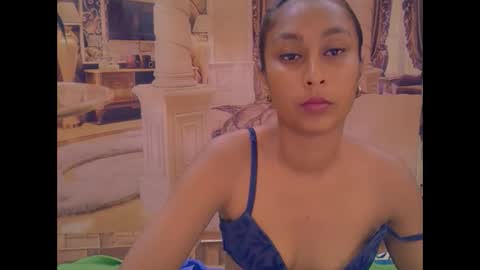 indiansexybutt4u2luv online show from February 3, 6:22 am