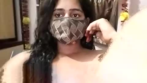 indiansexyqueen online show from September 15, 6:26 pm