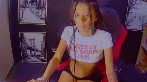 Snapshot of indianteazerxxxx chatting on September 18, 7:34 pm indianteazerxxxx online show from September 18, 7:34 pm