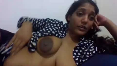 Snapshot of indianvixxenx chatting on January 2, 1:06 am sam online show from January 2, 1:06 am