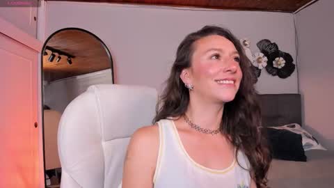 Snapshot of indigo_sativa chatting on October 21, 1:42 am Indigo Wild online show from October 21, 1:42 am