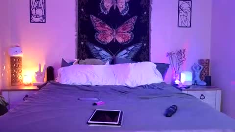 Indigo Bay online show from May 30, 4:21 am