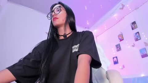 Luna  online show from January 6, 2:37 am