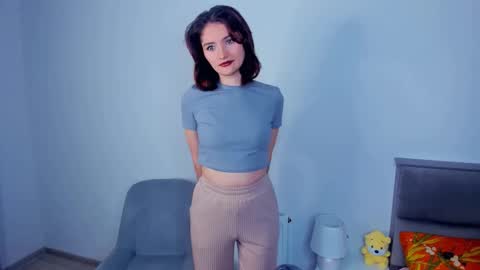 Kira online show from December 5, 4:45 am