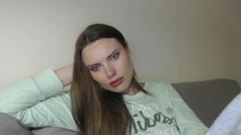 Sweet girl online show from March 30, 9:03 pm
