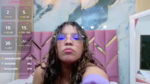 Snapshot of innocenthazel chatting on October 5, 7:30 pm innocenthazel online show from October 5, 7:30 pm