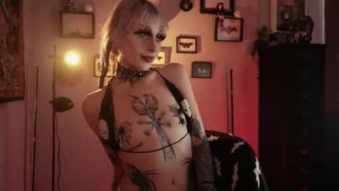   SANIA  online show from March 11, 4:53 pm