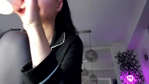 Snapshot of irenevon chatting on February 16, 5:59 am Ir s room online show from February 16, 5:59 am