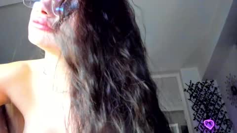 Snapshot of irenevon chatting on March 4, 3:59 pm Ir s room online show from March 4, 3:59 pm