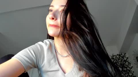 Snapshot of irenevon chatting on January 28, 5:00 am Ir s room online show from January 28, 5:00 am