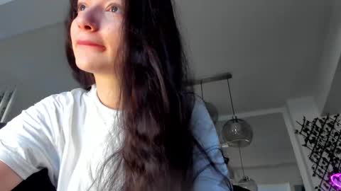 Snapshot of irenevon chatting on March 4, 5:53 am Ir s room online show from March 4, 5:53 am