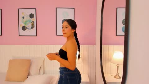Snapshot of irina_smile chatting on October 18, 1:25 pm IRINA online show from October 18, 1:25 pm