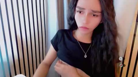 IRISH AND TRIXIE online show from March 30, 2:44 am