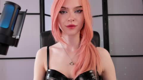 Miss Iris Fansly Miss Iris new inst.  online show from February 25, 11:21 am