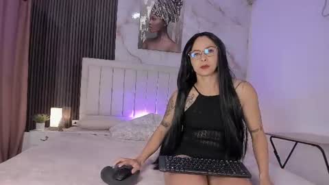 irisxrose online show from June 18, 12:21 pm