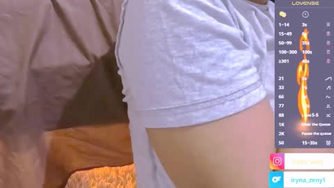 Snapshot of iryna_zeny chatting on December 3, 1:28 am Yuliana help me to get 100 thumbs up please  online show from December 3, 1:28 am