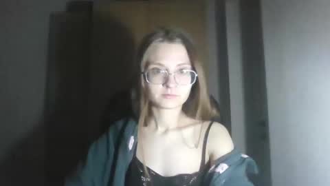 isabel_loveee online show from February 27, 9:03 pm