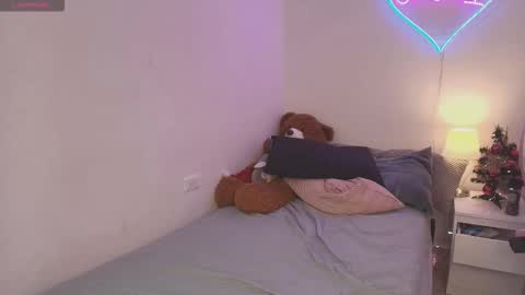 Isabel online show from December 19, 11:41 pm