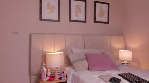 Hii I AM ISABELA   online show from July 16, 11:48 am