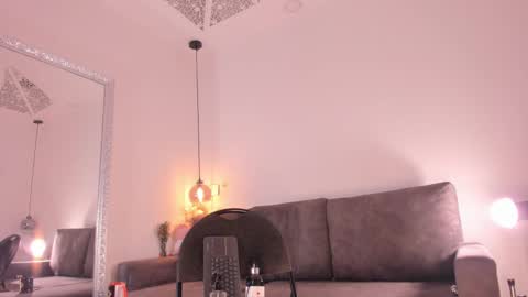 Isabela online show from October 3, 12:32 pm