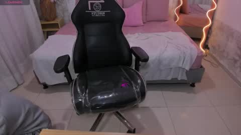 ISABELA  online show from March 16, 11:36 am