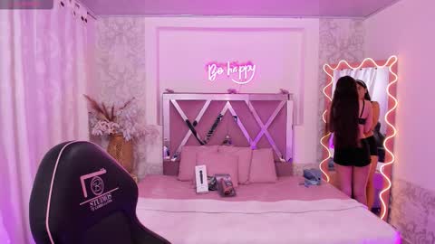 ISABELA  online show from January 9, 6:01 pm