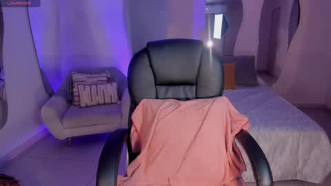 Isabel Bornner online show from February 18, 3:21 am