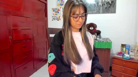 Isabella22 1 online show from January 22, 11:34 am