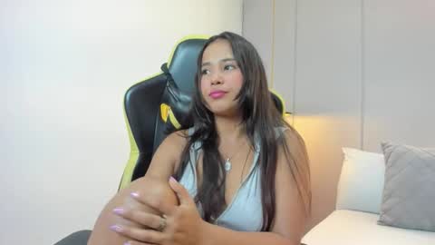 Isabel florez online show from March 26, 12:18 pm