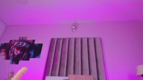   online show from April 18, 7:44 am