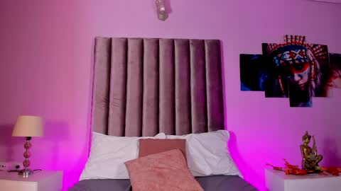   online show from April 5, 5:50 am