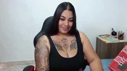  estefania online show from March 7, 3:39 pm